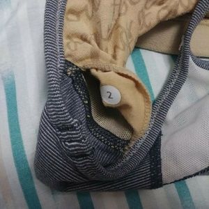 lululemon athletica Tops - Lululemon sports bra size 2 lululemon athletica Tops - Lululemon sports bra size 2